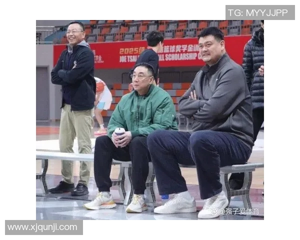 姚明与马翠的传奇故事：从篮球场到人生舞台的精彩旅程